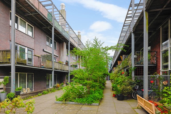 Medium property photo - Bos en Lommerplein 46, 1055 EK Amsterdam